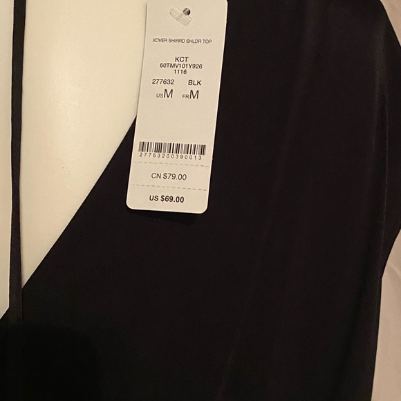 Black blouse day or night - Picture 2 of 5